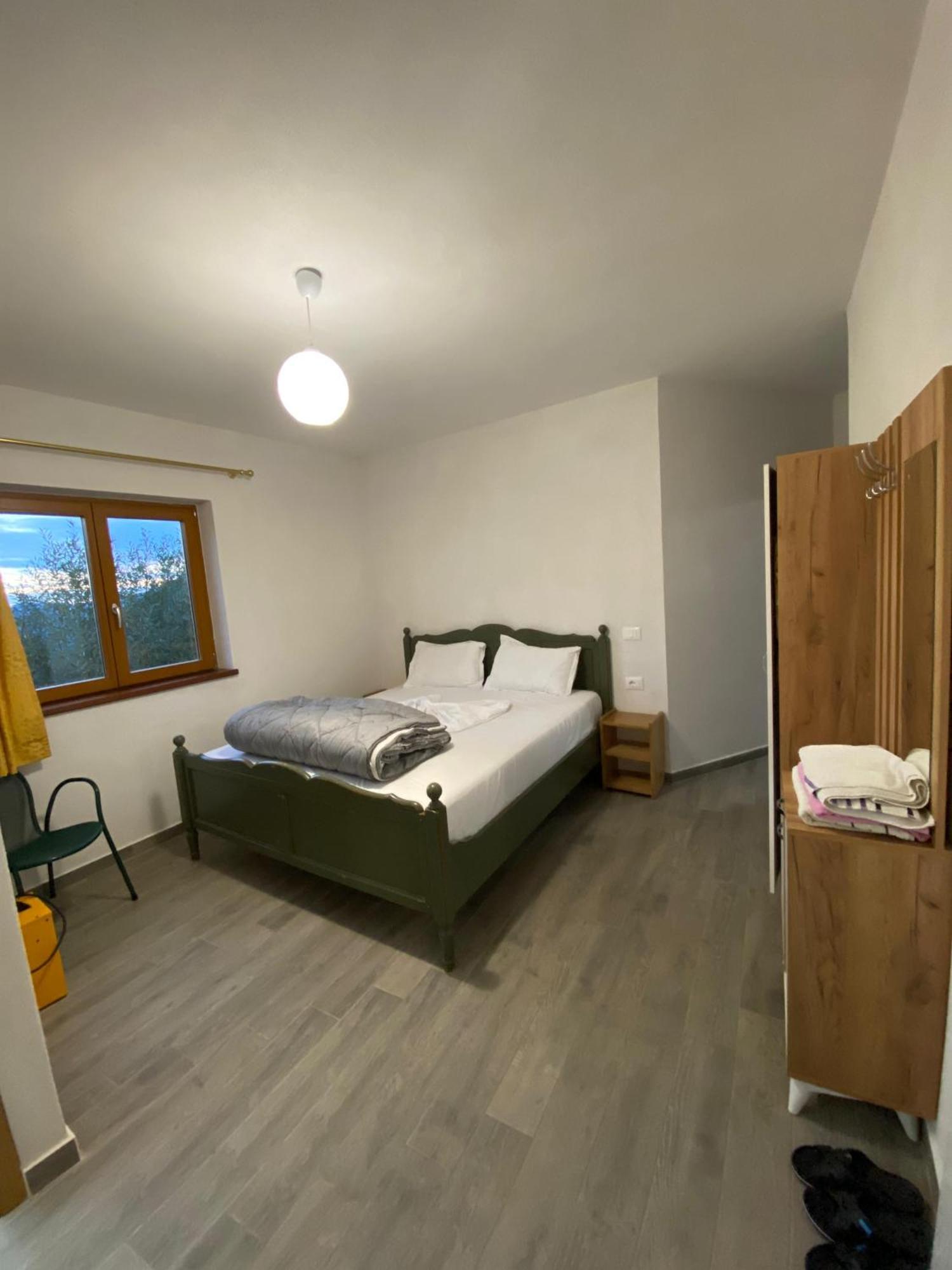Guest House Korabi Ceren Exterior foto